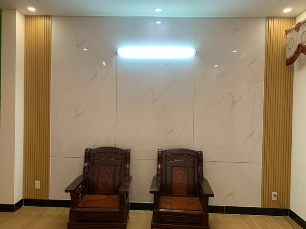 Sử dụng Lam Sóng Nhựa, Tấm Nano, Tấm PVC sau khi chống thấm tường là một chiến lược thông minh