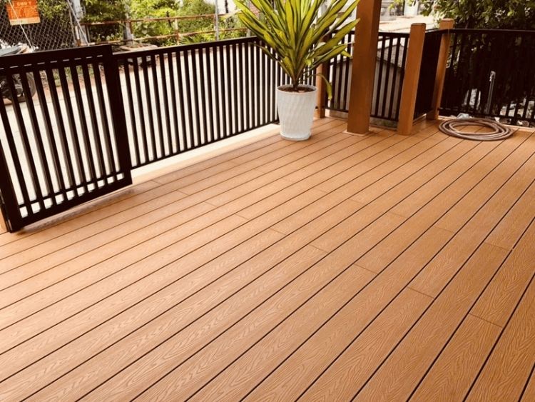 Các loại tấm nhựa lót sàn ngoài trời