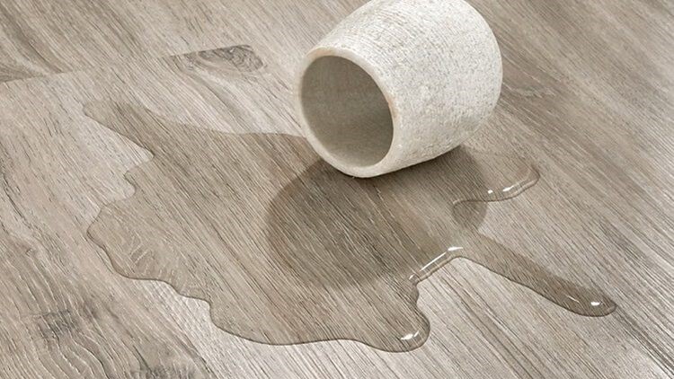 Tính chống thấm tuyệt đối của tấm nhựa lót sàn