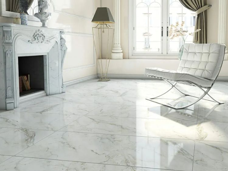 Không gian sàn nhà lát tấm nhựa giả đá chống trượt, bền đẹp và dễ vệ sinh.