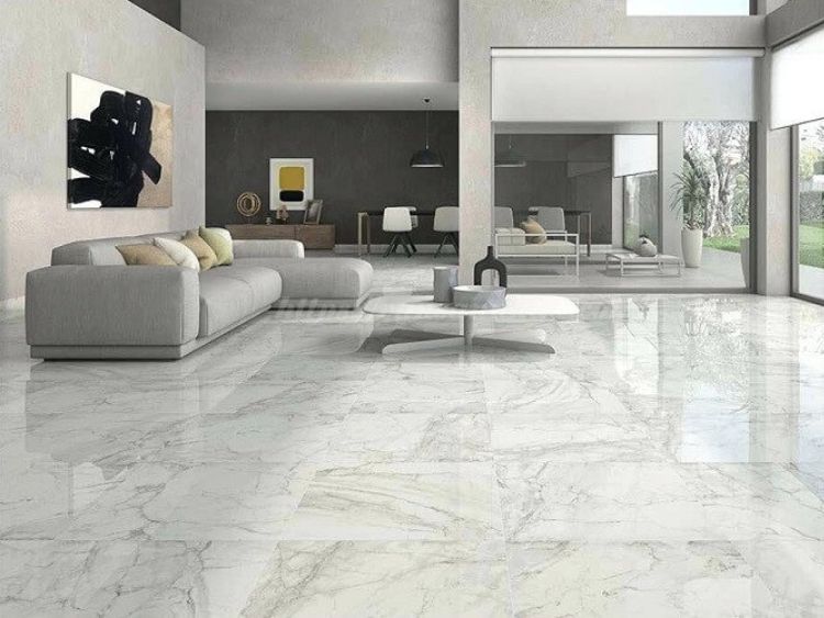 Bề mặt tấm nhựa lót sàn giả đá với vân đá tự nhiên, sang trọng và tinh tế.