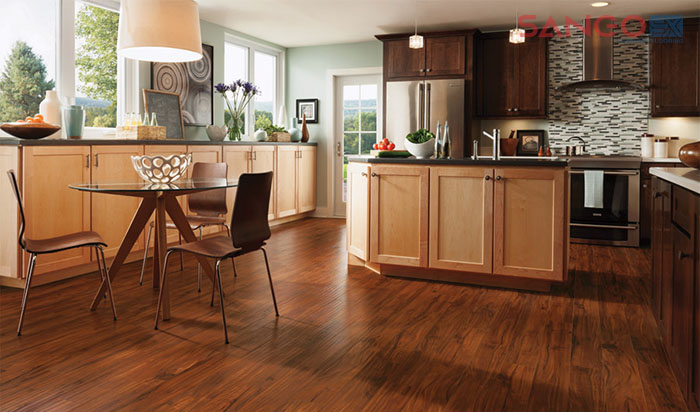 Sàn gỗ công nghiệp được ưa chuộng nhờ đẹp, bền, giá hợp lý.